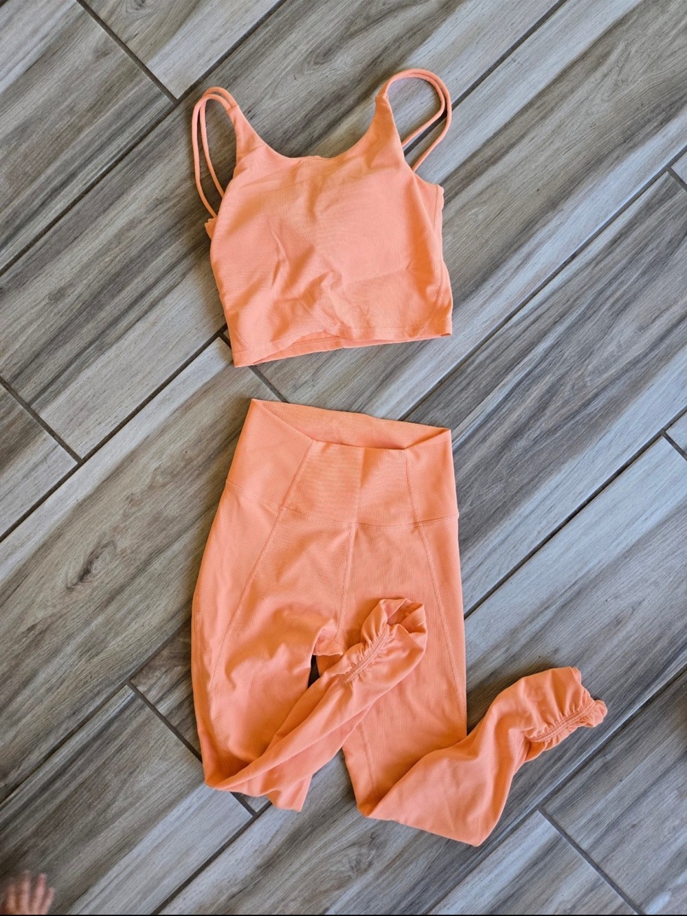 Wilo Seamless active set in Peach
